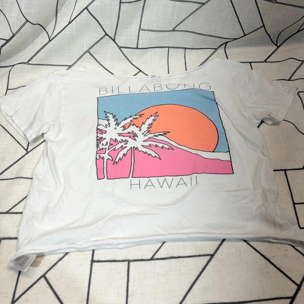 Billabong Hawaii Graphic T-Shirt Small White Cropped Raw‎ Hem Sunset Palm Tree